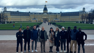 365ַ_365±ַ@ PG students in front of the castle of Karlsruhe 